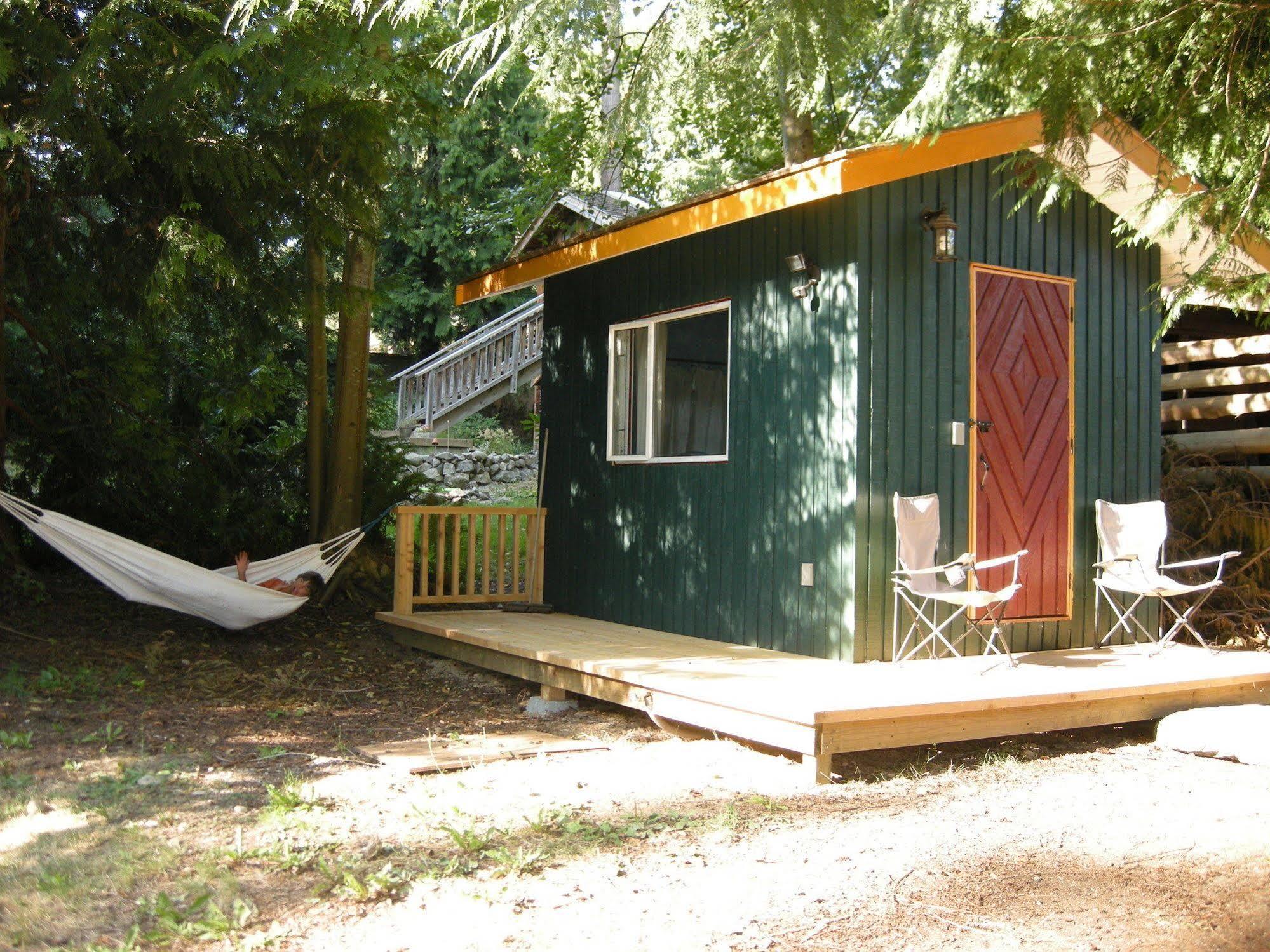 Up The Creek Backpacker'S Lodge Roberts Creek Exteriér fotografie